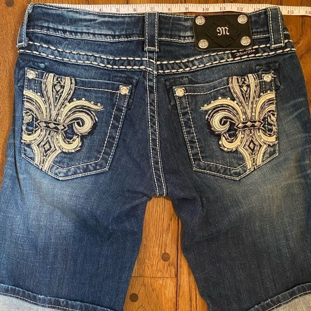 Miss Me brand dark wash Jean Bermuda shorts‎